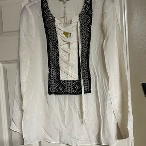 Mika Mindel Chic White Blouse with Black lace